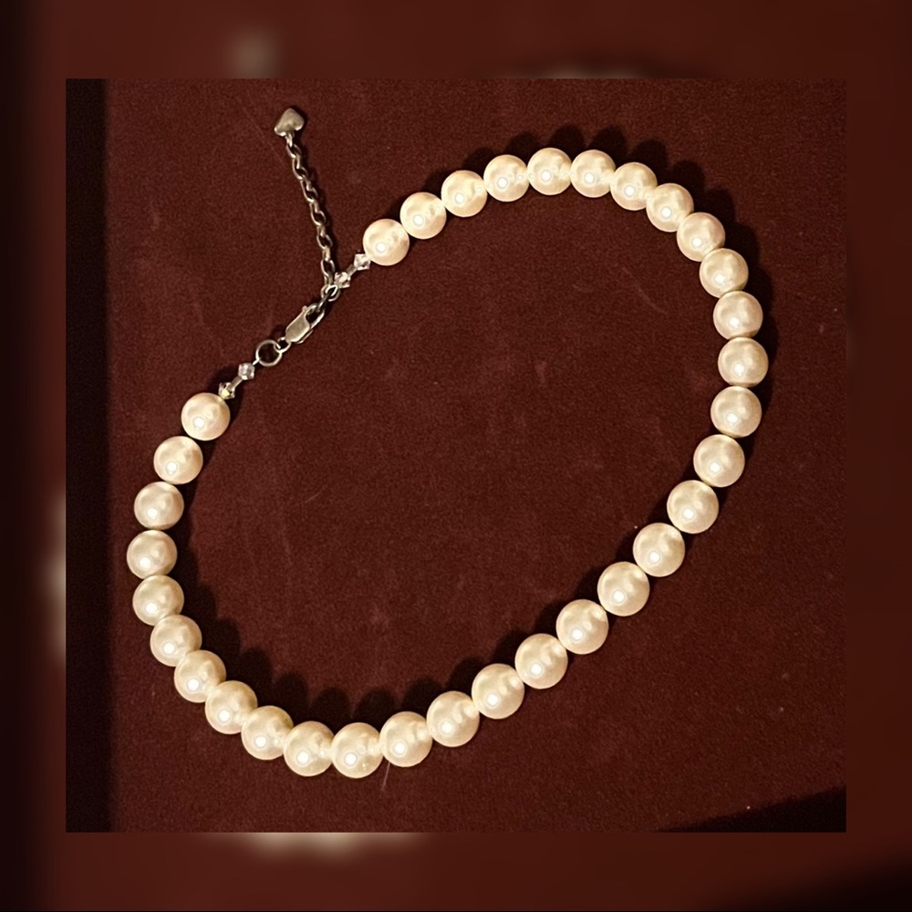 Vintage Faux Pearl Choker Necklace w/ Heart Charm